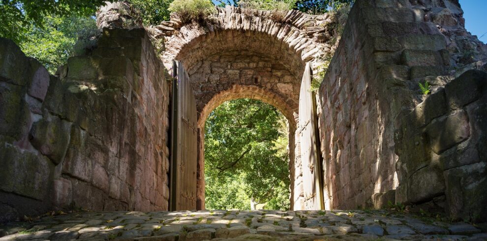 Kyffhaeuser Tor - Pixabay - Lachmann